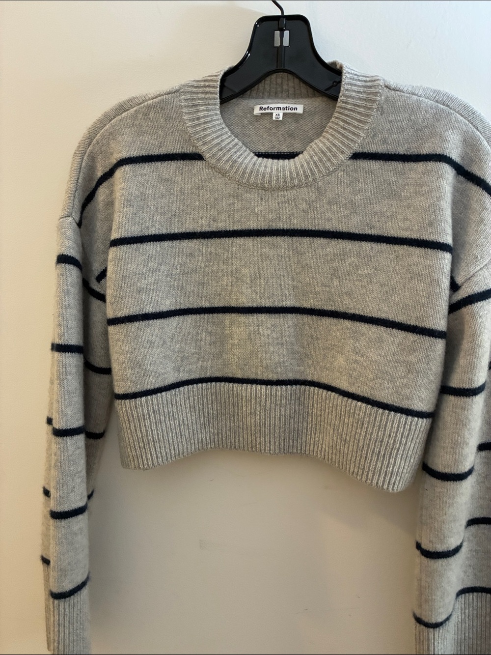 Reformation Paloma Cashmere Cropped Sweater Gray Navy Stripes XS runs large EUC
